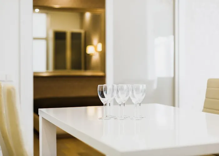 Lejlighed Center Avenue *